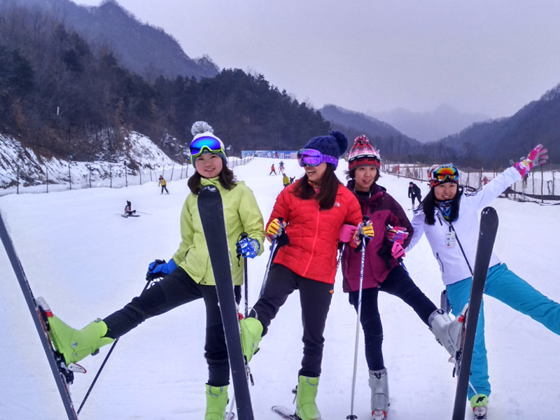 洛阳起止白云山下滑雪2日巴士跟团游